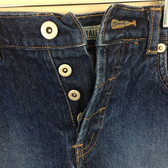 Aeropostle Shorts Womens 4 Blue Denim Button Fly 5 Pocket style - Picture 3 of 6